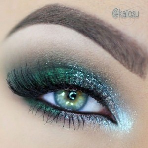 Yeşil-Simli-Göz-Makyajı-Örneği